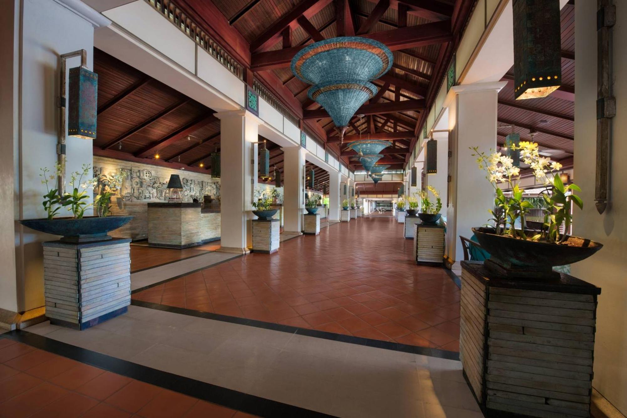 Marriott'S Phuket Beach Club Mai Khao Exterior photo